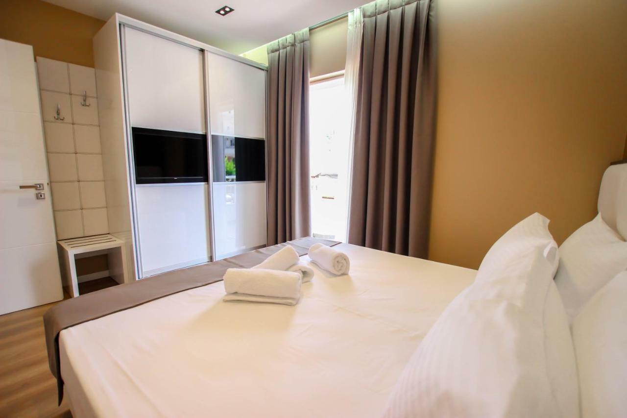 Brilant Luxury Apartment